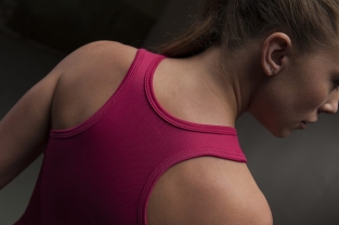 JC015-HOT-PINK-BACK-DETAIL